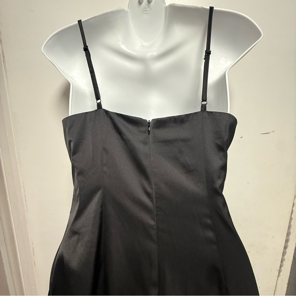 Ina Black Ruched Sheath Dress - Picture 5 of 9